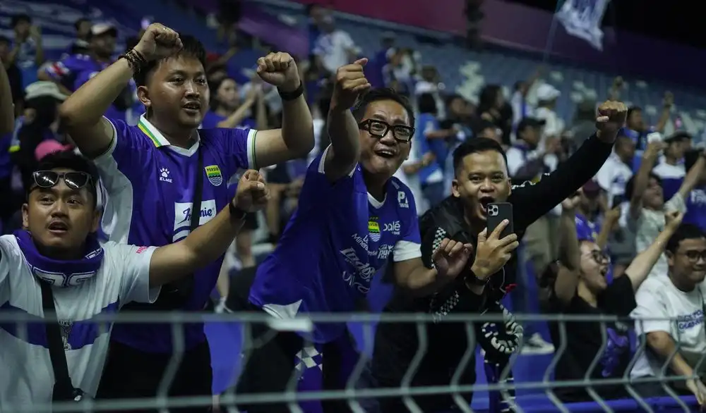 Tiket Bobotoh Habis! Laga PERSIB vs Selangor FC Dipastikan Penuh Suporter