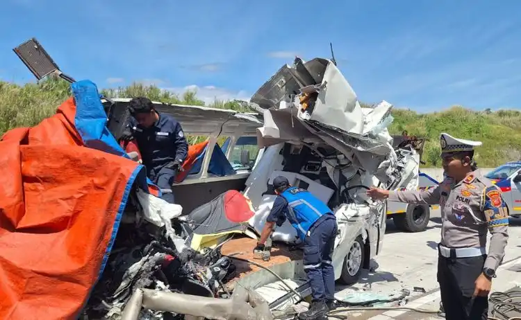 Kecelakaan Maut di Tol Cisumdawu: Tragedi dan Upaya Peningkatan Keselamatan
