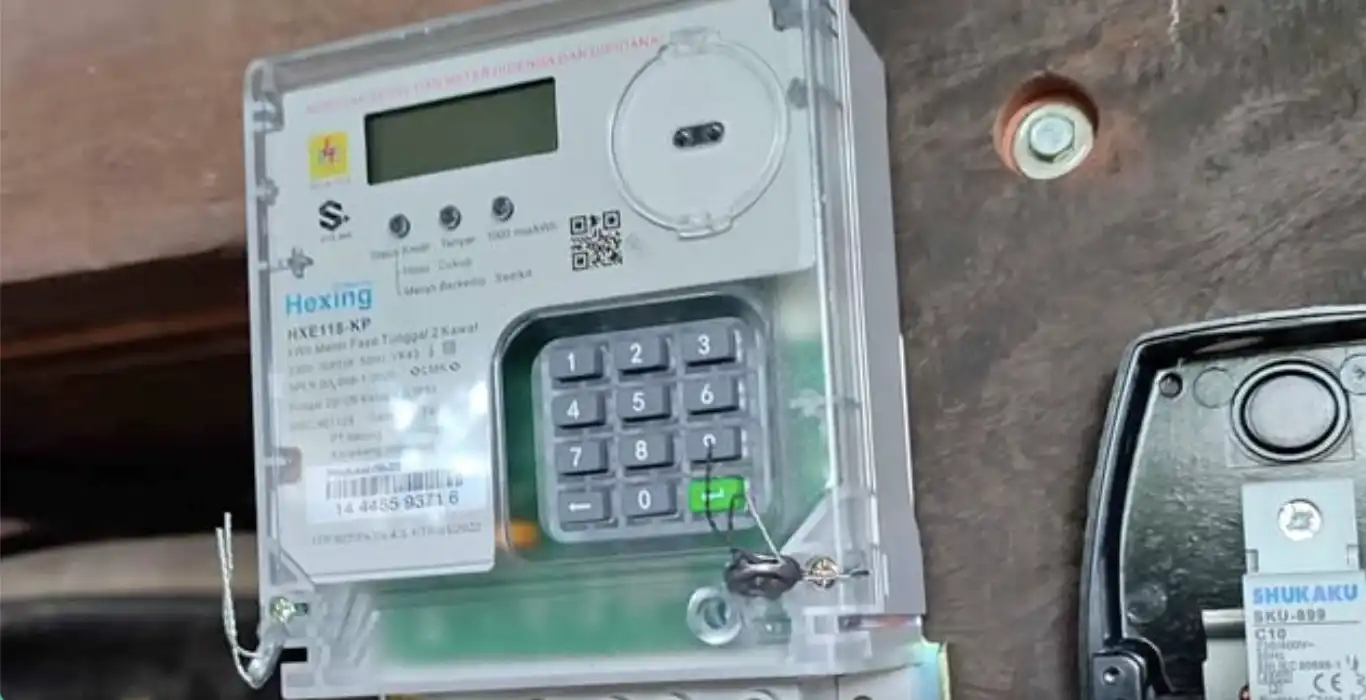 Pulsa Listrik 50 Ribu Berapa kWh 900 VA? Simulasi Perhitungan Token PLN Terbaru Desember 2025