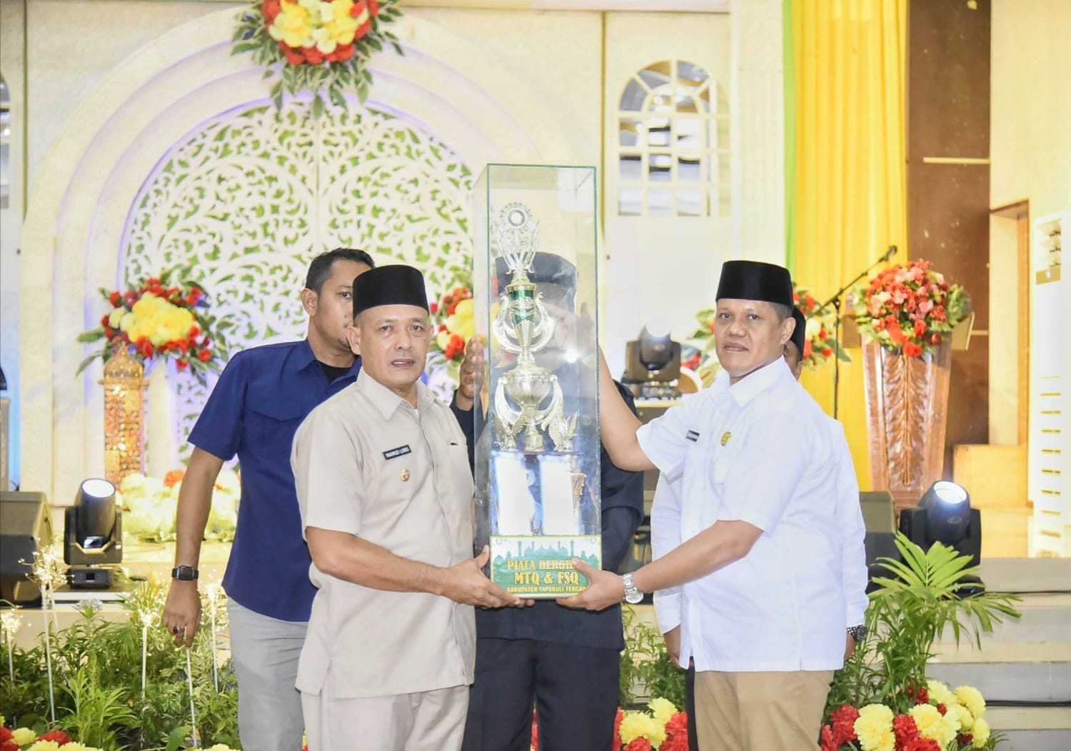 Wabup Tapteng Buka Seleksi Tilawatil Qur'an Tingkat Kabupaten Tapanuli Tengah Tahun 2025 Wabup Tapteng Buka Seleksi Tilawatil Qur'an Tingkat Kabupaten Tapanuli Tengah Tahun 2025