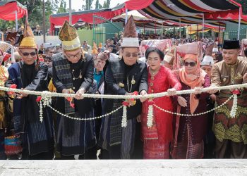 Direncanakan Sejak Tahun 2011, Wali Kota Pematangsiantar Wesly Silalahi Akhirnya Resmikan Monumen Raja Sang Naualuh Damanik