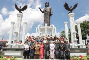 Direncanakan Sejak Tahun 2011, Wali Kota Pematangsiantar Wesly Silalahi Akhirnya Resmikan Monumen Raja Sang Naualuh Damanik