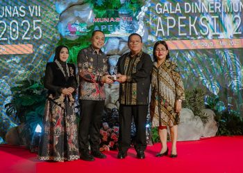 Wali Kota Pematangsiantar Wesly Silalahi Menghadiri acara Gala Dinner dalam rangkaian Munas VII APEKSI Tahun 2025