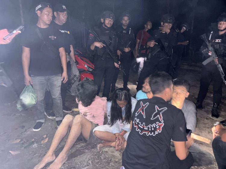 Brimob Polda Sumut dan Polrestabes Medan Gempur Titik Rawan Dalam Patroli Skala Besar, 4 Tersangka Narkoba Dibekuk