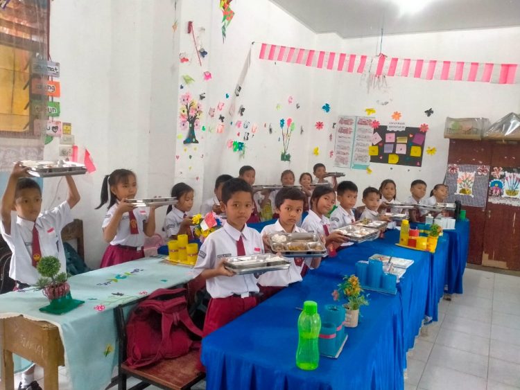 Program Makan Bergizi Gratis Kepada Siswa Mulai Disalurkan di Kota Pematangsiantar
