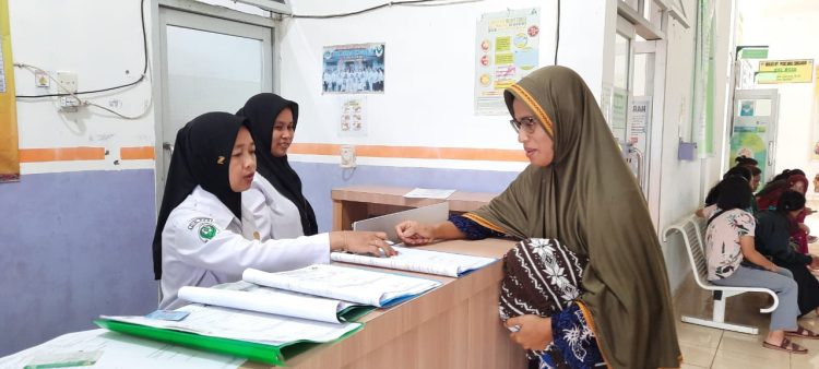 Puskesmas Singgabur Kecamatan Sitellu Tali Urang Julu Gelar Pemeriksaan IVA Test