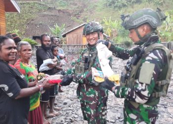 Dari Medan Terjal ke Hati Warga, Heroisme TNI yang Tak Terlihat di Layar Kaca