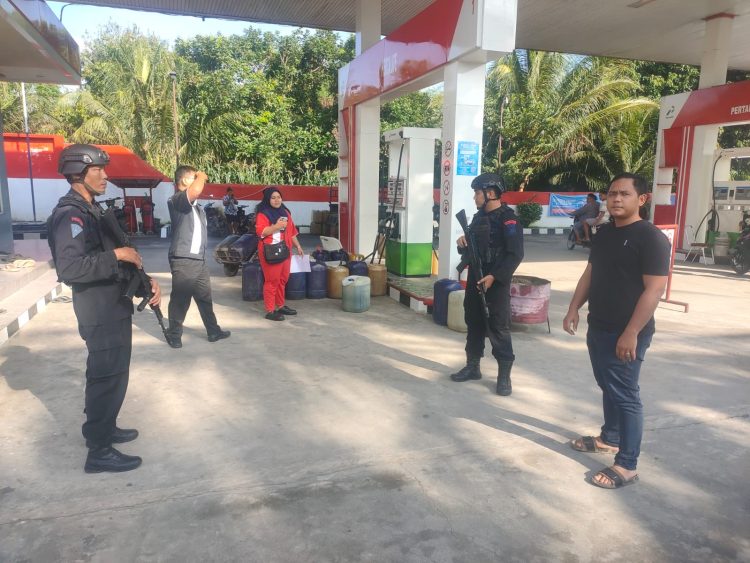 Satgas Ops Dian Toba 2025 Bongkar Penimbunan BBM Bersubsidi di Pancur Batu, Puluhan Jeriken dan Tabung LPG Diamankan