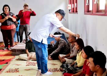 Gercep, Bupati Simalungun Tinjau Korban Musibah Kebakaran dan Berikan Bantuan