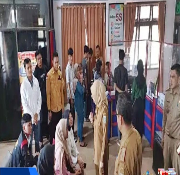 Plt Bupati Way Kanan, Ayu Asalasiyah Sidak ke Sejumlah OPD