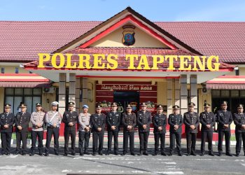 Polres Tapteng Upacara Penuh khidmat Di Hari Lahir Pancasila