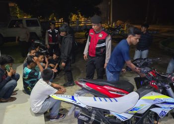 Patroli Blue Light dan Tim Samapta Polres Simalungun Amankan 20 Orang dan 8 Sepeda Motor, Cegah Kejahatan Jalanan