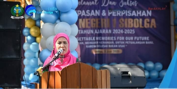 Wali Kota Sibolga Diwakili Staf Ahli Hadiri Perpisahan dan pelepasan Siswa Kelas IX SMP Negeri 1 Kota Sibolga TA 2024/2025 