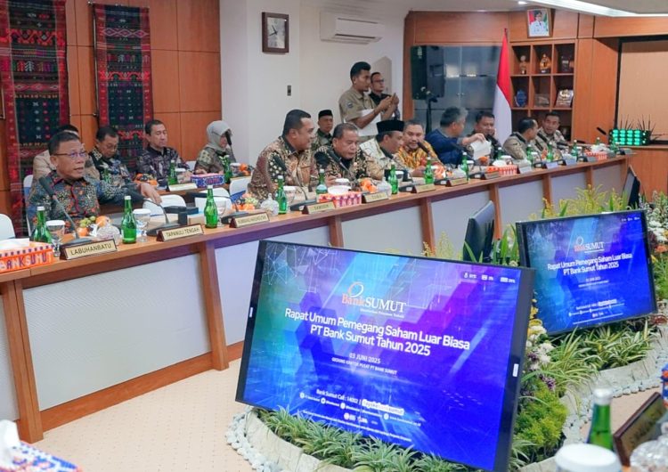 Bupati Tapanuli Tengah Hadiri RUPS Luar Biasa PT Bank Sumut Tahun 2025 Bupati Tapanuli Tengah Hadiri RUPS Luar Biasa PT Bank Sumut Tahun 2025