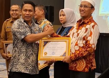 Pemerintah Kabupaten Tapanuli Tengah Terima Penghargaan Dari BPJS Kesehatan Pusat Jakarta