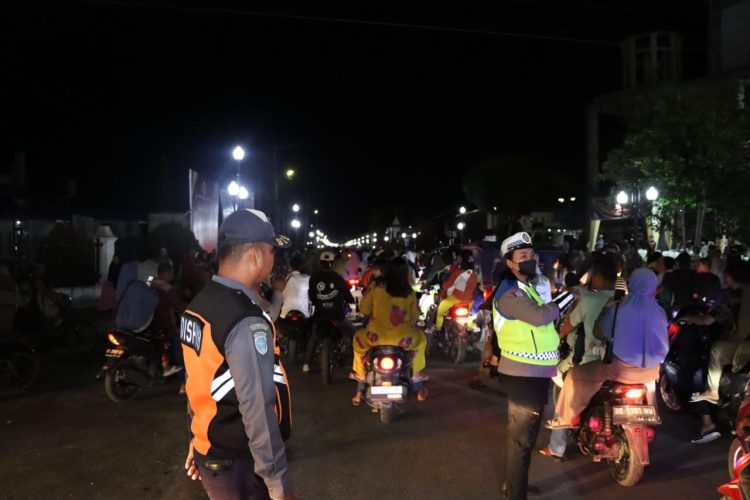 Polres Tapteng Amankan Pawai Takbiran Sambut Idul Adha 1446 H
