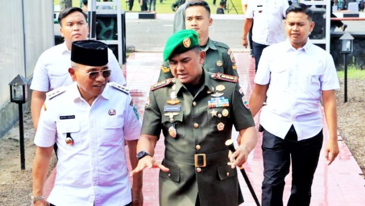 Hadiri Sertijab Danyonif 122/TS, Bupati Simalungun Berharap Cepat Beradaptasi dan Bekerjasama Dengan Stakeholder