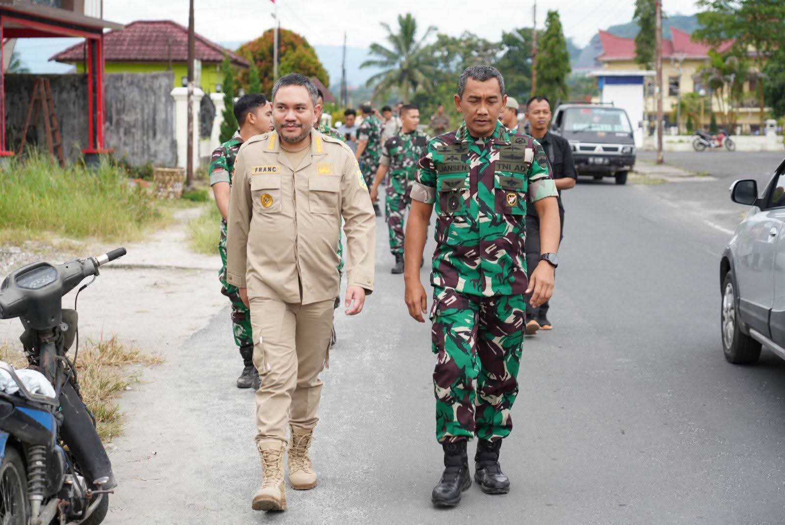 Bupati Pakpak Bharat Ajak Danrem 023/KS Kunjungi Mata Air Peninggalan Raja Sisingamangaraja XII di Desa Salak II