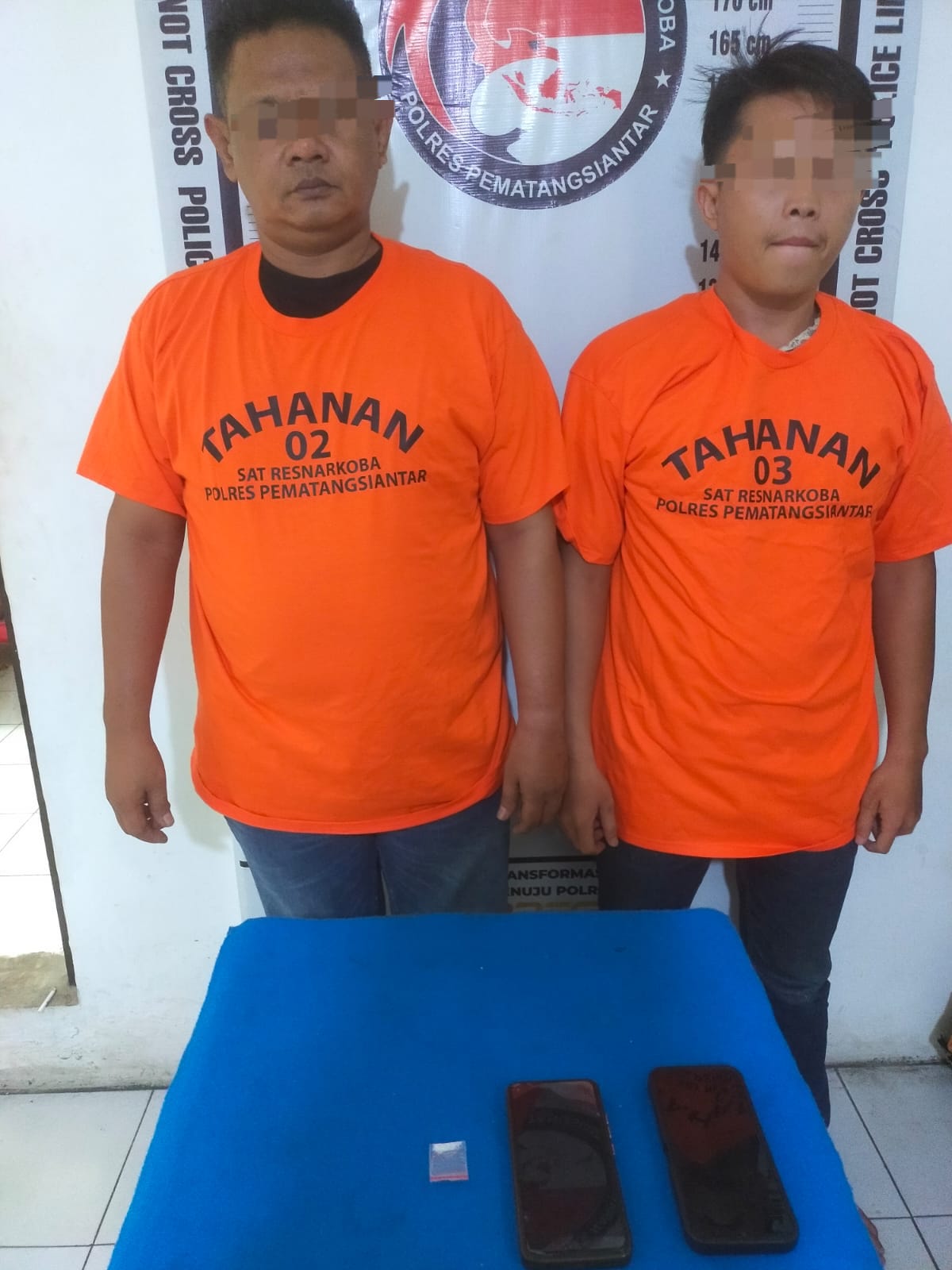 Sat Resnarkoba Polres Pematangsiantar Amankan Dua Pria Miliki Sabu di Jalan Sumber Jaya II Sat Resnarkoba Polres Pematangsiantar Amankan Dua Pria Miliki Sabu di Jalan Sumber Jaya II