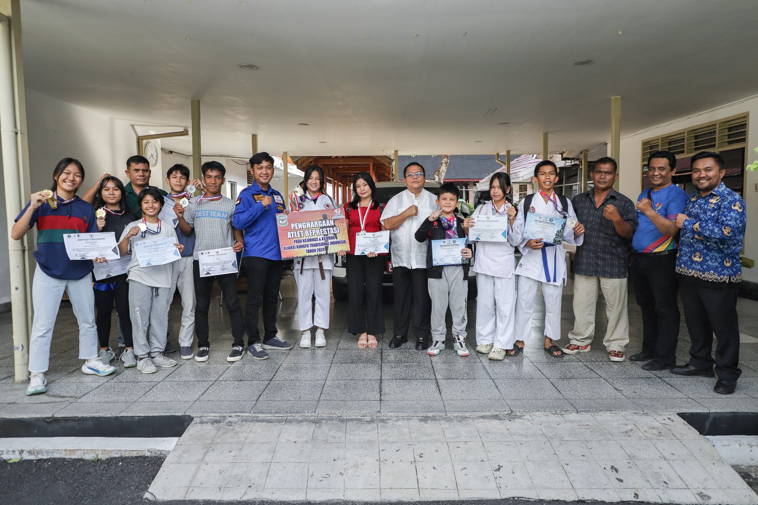 Wali Kota Pematangsiantar Wesly Silalahi Apresiasi Prestasi yang Ditorehkan KORMI Kota Pematangsiantar Wali Kota Pematangsiantar Wesly Silalahi Apresiasi Prestasi yang Ditorehkan KORMI Kota Pematangsiantar