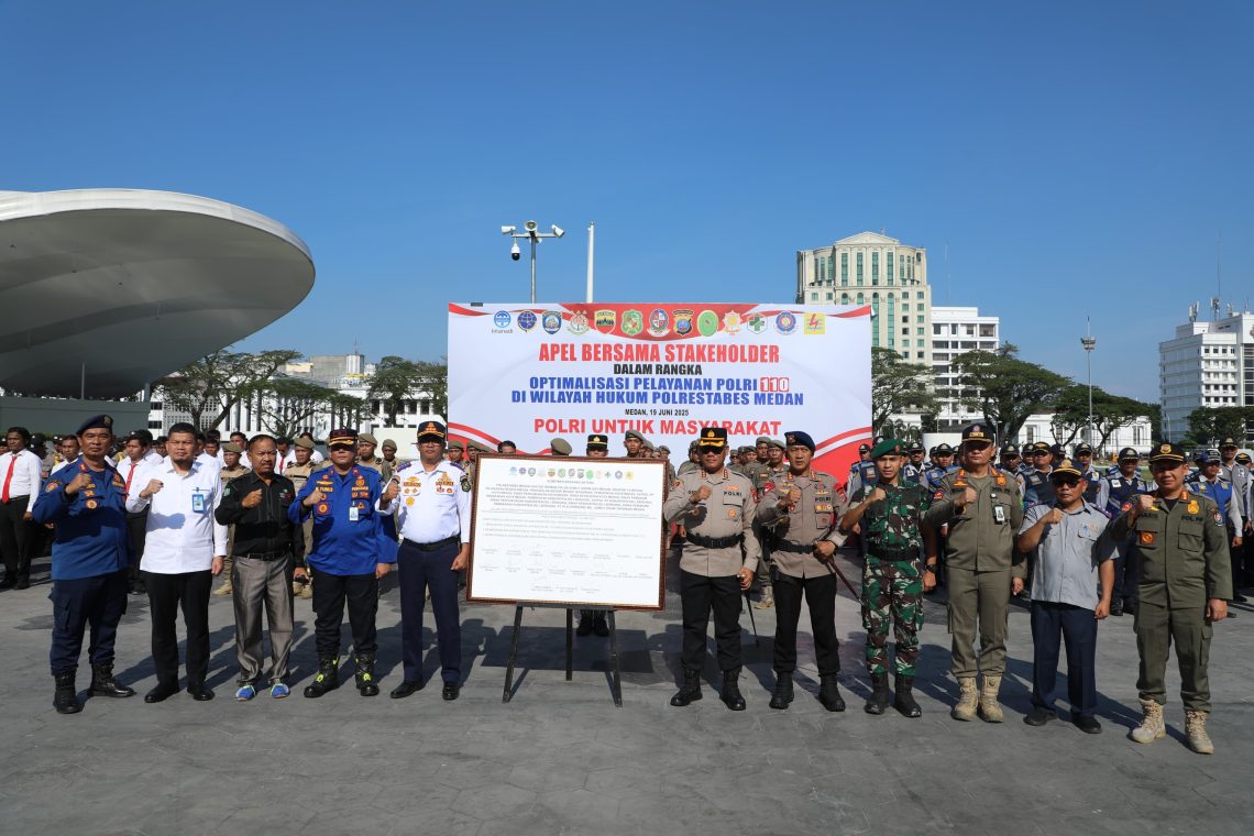 Apel Gabungan Brimob Polda Sumut dan Stakeholder Dukung Optimalisasi Layanan 110, Bersama untuk Medan Aman dan Nyaman Apel Gabungan Brimob Polda Sumut dan Stakeholder Dukung Optimalisasi Layanan 110, Bersama untuk Medan Aman dan Nyaman