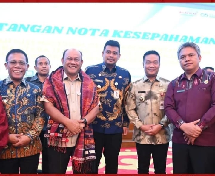 Bupati Tapteng Hadiri Penandatanganan Nota Kesepahaman Antara Badan Gizi Nasional dengan Pemprov Sumut
