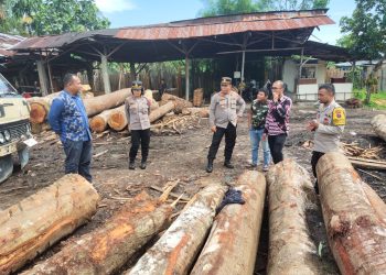 Respon Keluhan Warga, Kapolsek Siantar Marihat Bersama Forkopimca Hadir Di Tengah-tengah Masyarakat