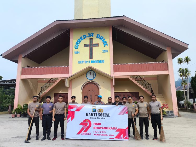 Menyambut HUT Bhayangkara ke-79, Polres Taput Laksanakan Bhakti Religius di Sejumlah Gereja dan Mesjid