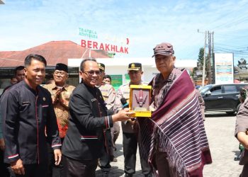 Sekda Pakpak Bharat Hadiri Kunker Kejatisu di Kantor Kejaksaan Negeri Dairi