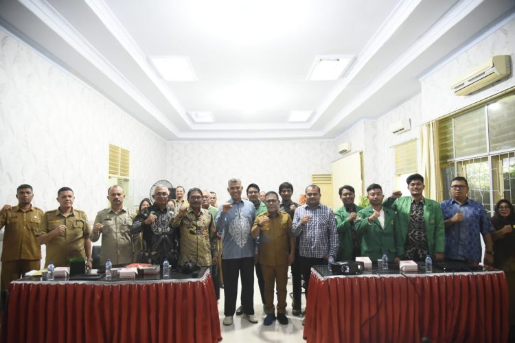 Bupati Tapanuli Tengah Terima Kunjungan Rektor Universitas Malikussaleh Aceh Bupati Tapanuli Tengah Terima Kunjungan Rektor Universitas Malikussaleh Aceh