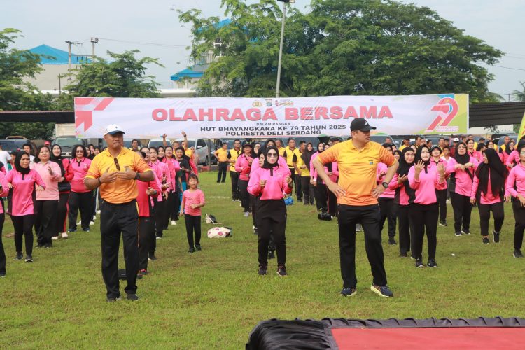 Semarak HUT Bhayangkara ke-79,  Polresta Deli Serdang Gelar Olahraga Bersama dan Pembagian Hadiah Menarik