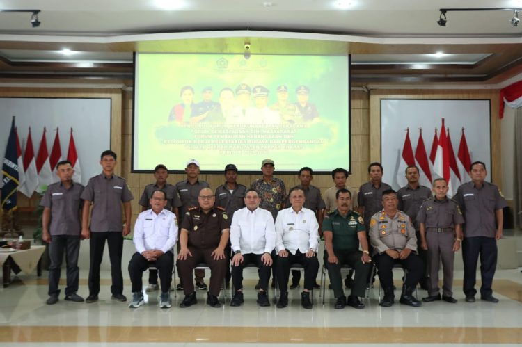 Pengurus FKUB, FPK, FKDM dan Kelompok Kerja Pelestarian dan Pengembangan Budaya Daerah Kabupaten Pakpak Bharat Resmi Dilantik