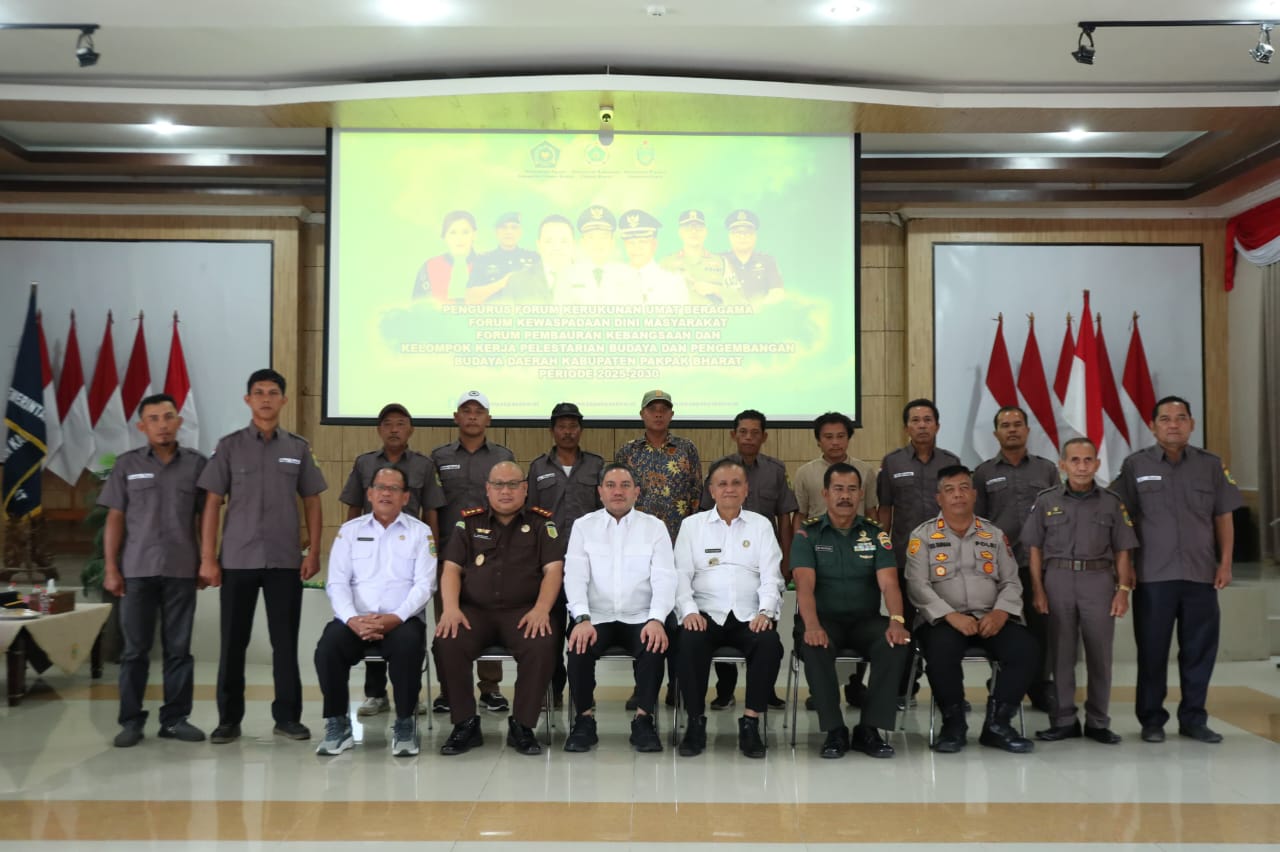 Pengurus FKUB, FPK, FKDM dan Kelompok Kerja Pelestarian dan Pengembangan Budaya Daerah Kabupaten Pakpak Bharat Resmi Dilantik