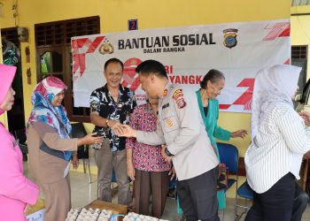Sambut Hari Bhayangkara 79, Polres Tapanuli Tengah Bakti Sosial dan Anjangsana Kepada Purnawirawan