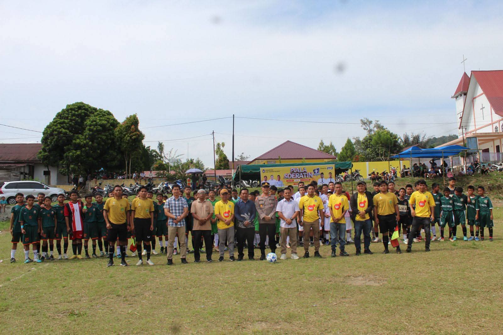 Askab PSSI Pakpak Bharat melaksanakan Turnamen Sepak Bola Piala Soerati