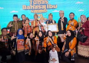 Pemerintah Way Kanan Dapat Penghargaan Peduli Pelestarian Bahasa Daerah