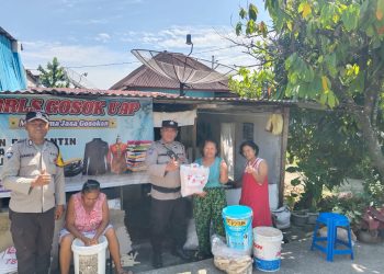 Sambut Hari Bhayangkara Ke-79, Polsek Siantar Selatan Bagikan Bansos di Jalan Marimbun