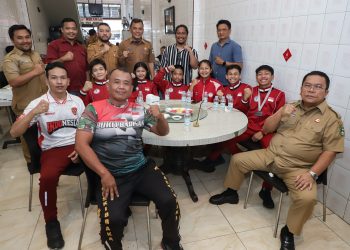 Wali Kota Pematangsiantar Wesly Silalahi Ramah Tamah Dan Makan Siang Bersama Atlet Yang Bertanding di World MMA Championship 2025 di Sao Paulo Brazil
