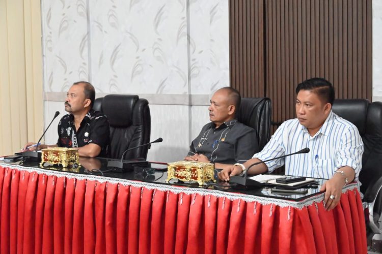 Wakil Bupati Tapteng Pimpin Rapat Hari Jadi Pemkab Ke-80 Tahun