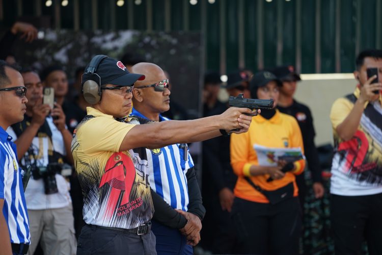 Wakapolda Sumut Resmi Membuka Ajang Kejuaraan Menembak di Mako Brimob, Semarakkan HUT Bhayangkara ke-79