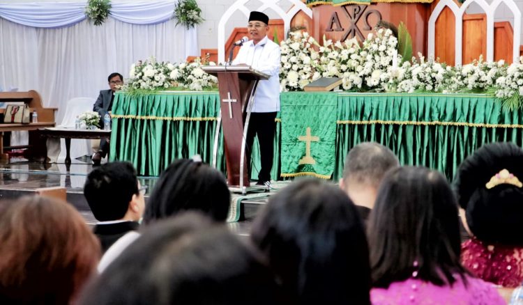 Bupati Simalungun Anton Achmad Saragih Mengajak GKPS Untuk Bersinergi Dan Berkolaborasi Dengan Pemerintah Mensosialisasikan Tentang Bahaya Narkoba