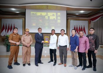 Wakil Bupati Pakpak Bharat Sambut Naik Kedatangan Mahasiswa KKN Dari UNIMED 