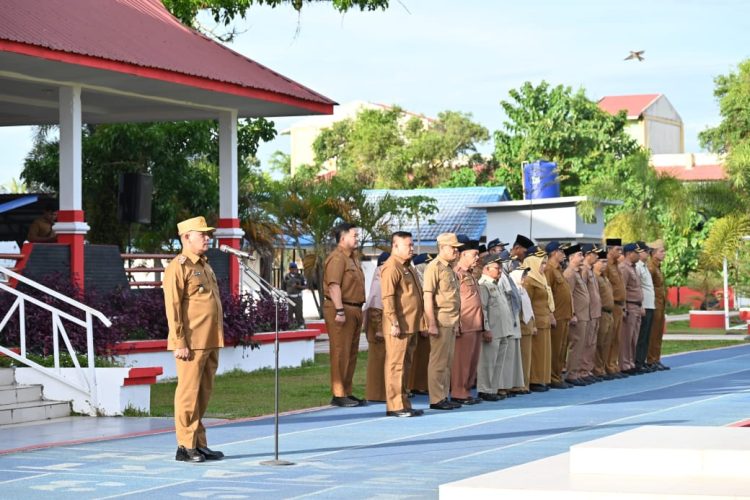 Wakil Bupati Tapteng Bertindak Selaku Pembina Apel Gabungan ASN Lingkungan Pemkab Tapteng