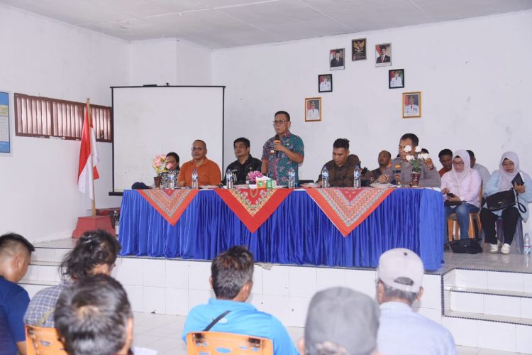 Ingin Urai Permasalahan, Bupati Tapanuli Tengah Temui Masyarakat Terdampak PT Nauli Sawit
