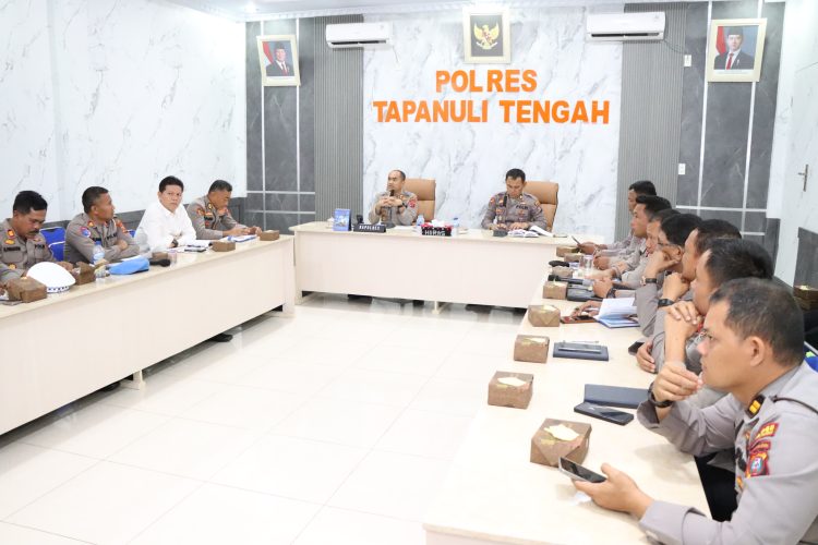 Polres Tapanuli Tengah Tingkatkan Kesiapan Personel Melalui Latpraops Jelang Operasi Patuh Toba 2025