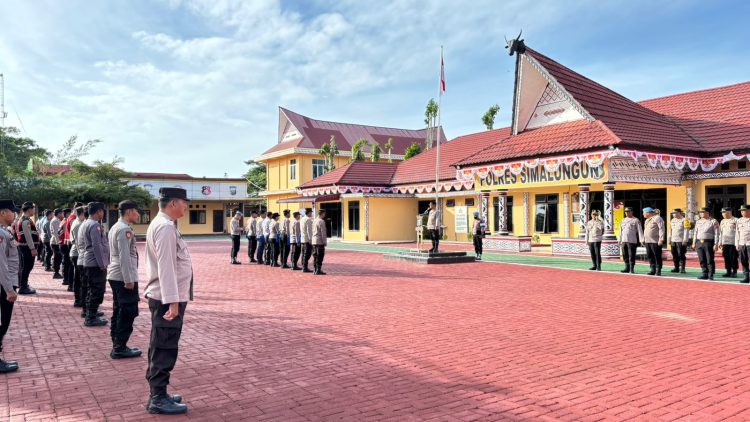 Polres Simalungun Perkuat Sinergitas Melalui Apel Pagi, Wujudkan Keamanan yang Menyentuh Hati Masyarakat Polres Simalungun Perkuat Sinergitas Melalui Apel Pagi, Wujudkan Keamanan yang Menyentuh Hati Masyarakat