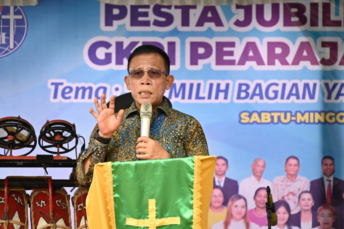 Hadiri Pesta Jubileum 50 Tahun GKPI Pearaja Pargarutan, Bupati Masinton Pasaribu Ajak Seluruh Elemen Masyarakat Membangun Tapteng 