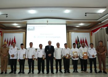 Puluhan Kepala Desa se-Kabupaten Pakpak Bharat Ikut Menyaksikan Peluncuran dan Peresmian Koperasi Desa Kerah Putih Serentak Se Indonesia