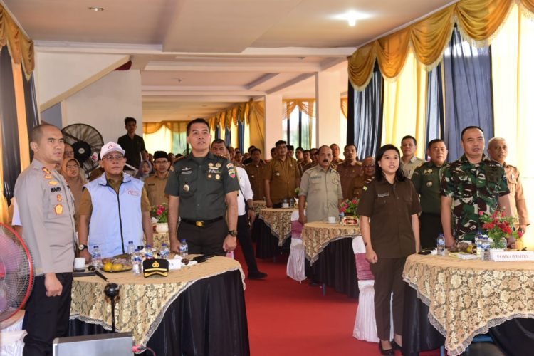 Bupati Tapanuli Tengah Hadiri Peluncuran 80.000 Koperasi Merah Putih Bupati Tapanuli Tengah Hadiri Peluncuran 80.000 Koperasi Merah Putih