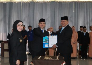 Bupati Ayu Asalasiyah Melantik Machiavelli HT sebagai Sekretaris Daerah Kabupaten Way Kanan
